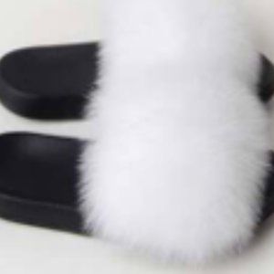 BEAUTII BLACK WHITE AND MULTI COLOR FUR SLIDES